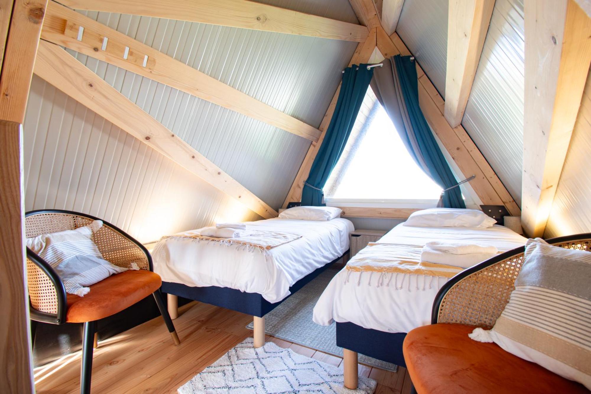 Le Tipi Bleu Tiny House Neuve Avec Terrasse Et Jardin Villa กามาเร-โซร์-แม ภายนอก รูปภาพ