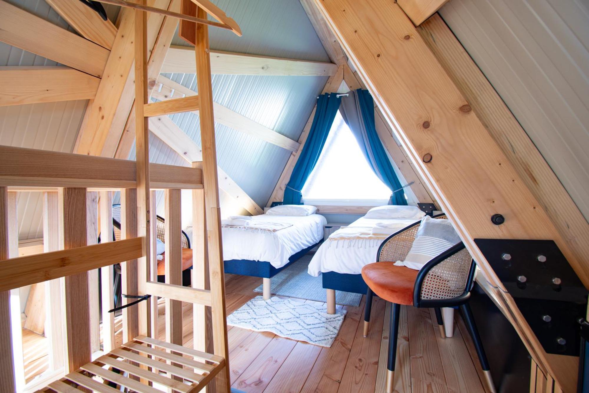 Le Tipi Bleu Tiny House Neuve Avec Terrasse Et Jardin Villa กามาเร-โซร์-แม ภายนอก รูปภาพ